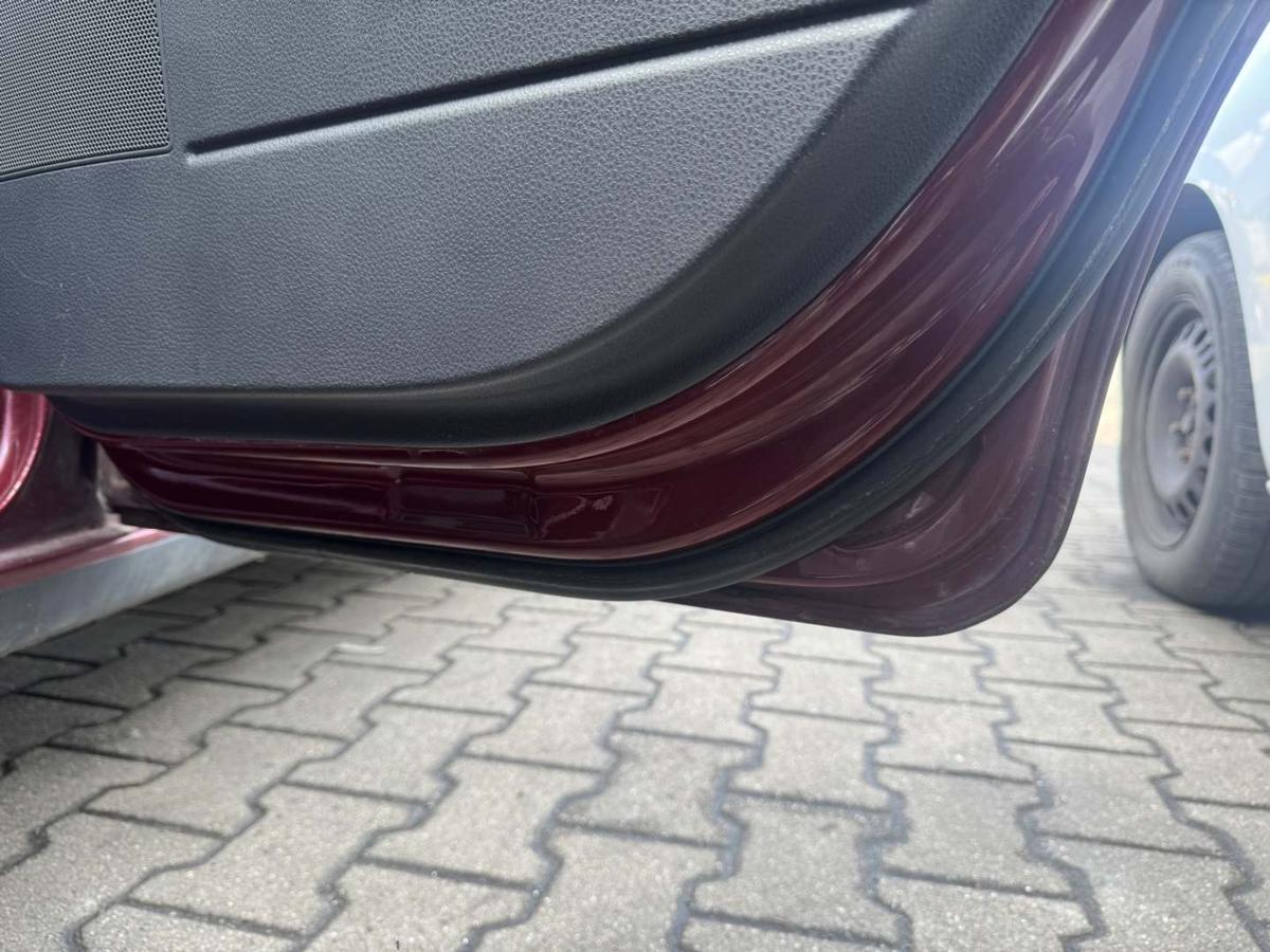 VW Polo 9N3 original T&uuml;r hinten rechts LC3R Winterred Rohbau Bj.2005